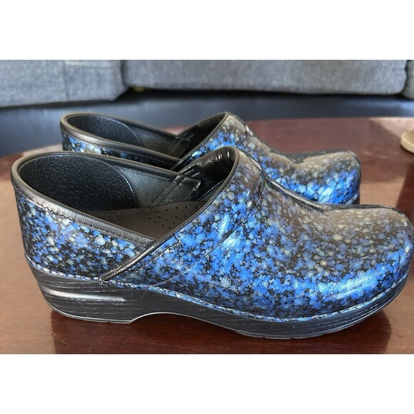 DANSKO Patent Leather Blue Watercolor Professional Comfort Clogs Size 39EU 8.5US - Picture 1 of 7